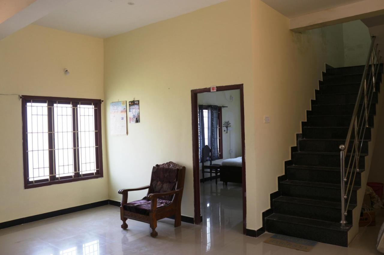 Shree Sairenu Near Maruthamalai And Bharathiyar Univ And On The Way To Near Isha Adiyogi Hotel Marudhamalai Exterior photo