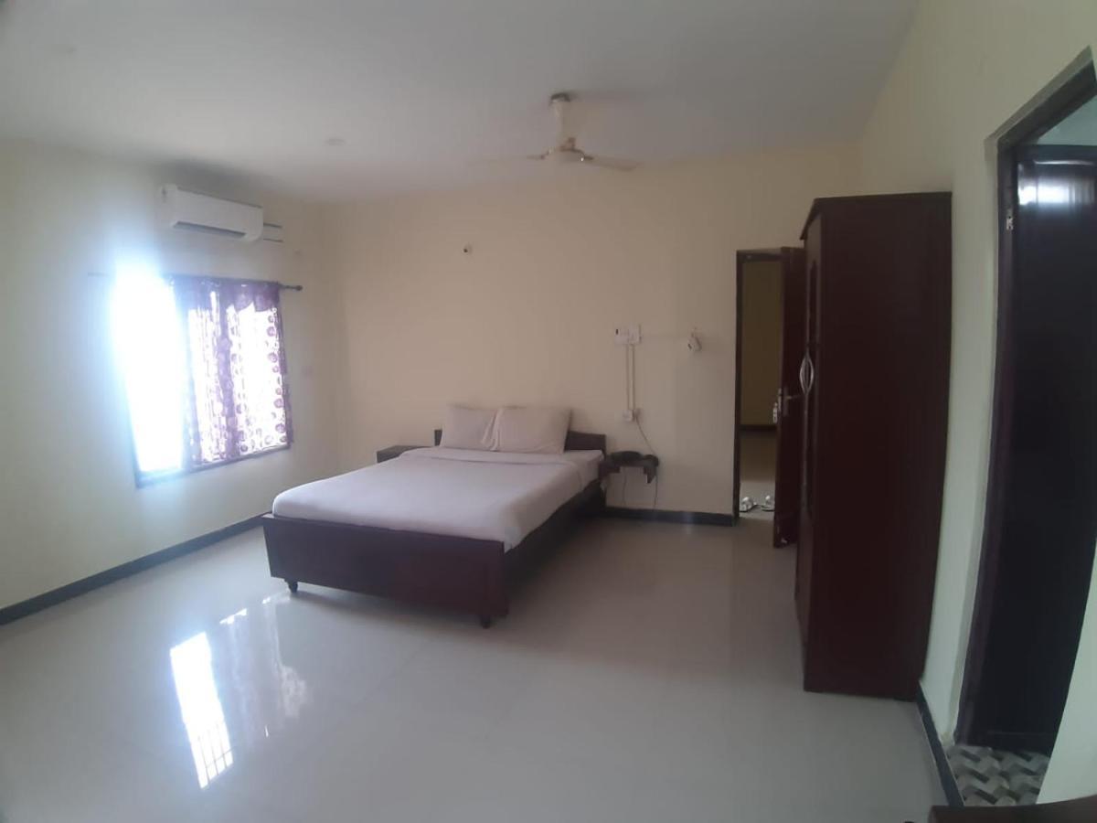 Shree Sairenu Near Maruthamalai And Bharathiyar Univ And On The Way To Near Isha Adiyogi Hotel Marudhamalai Exterior photo